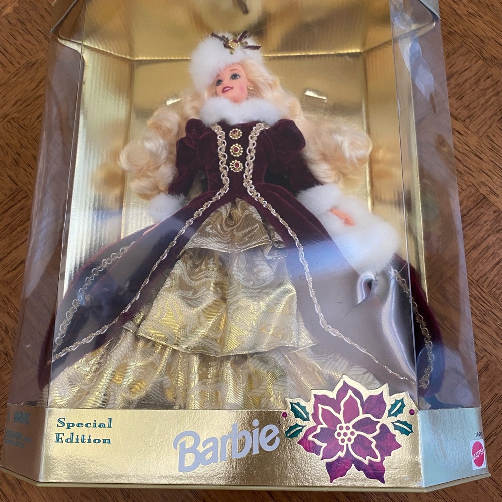 1996 Happy Holiday Barbie, new in a box
